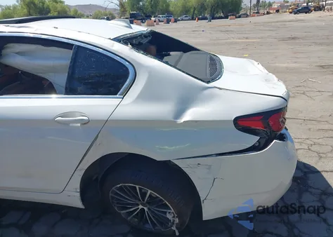 2021 BMW 530I z USA, uszkodzony, nr VIN WBA53BH00MWX07922